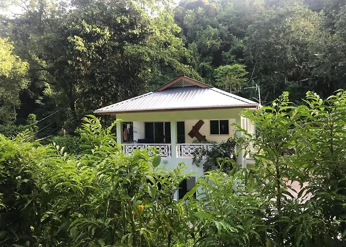 Fond B\'Offay Lodge