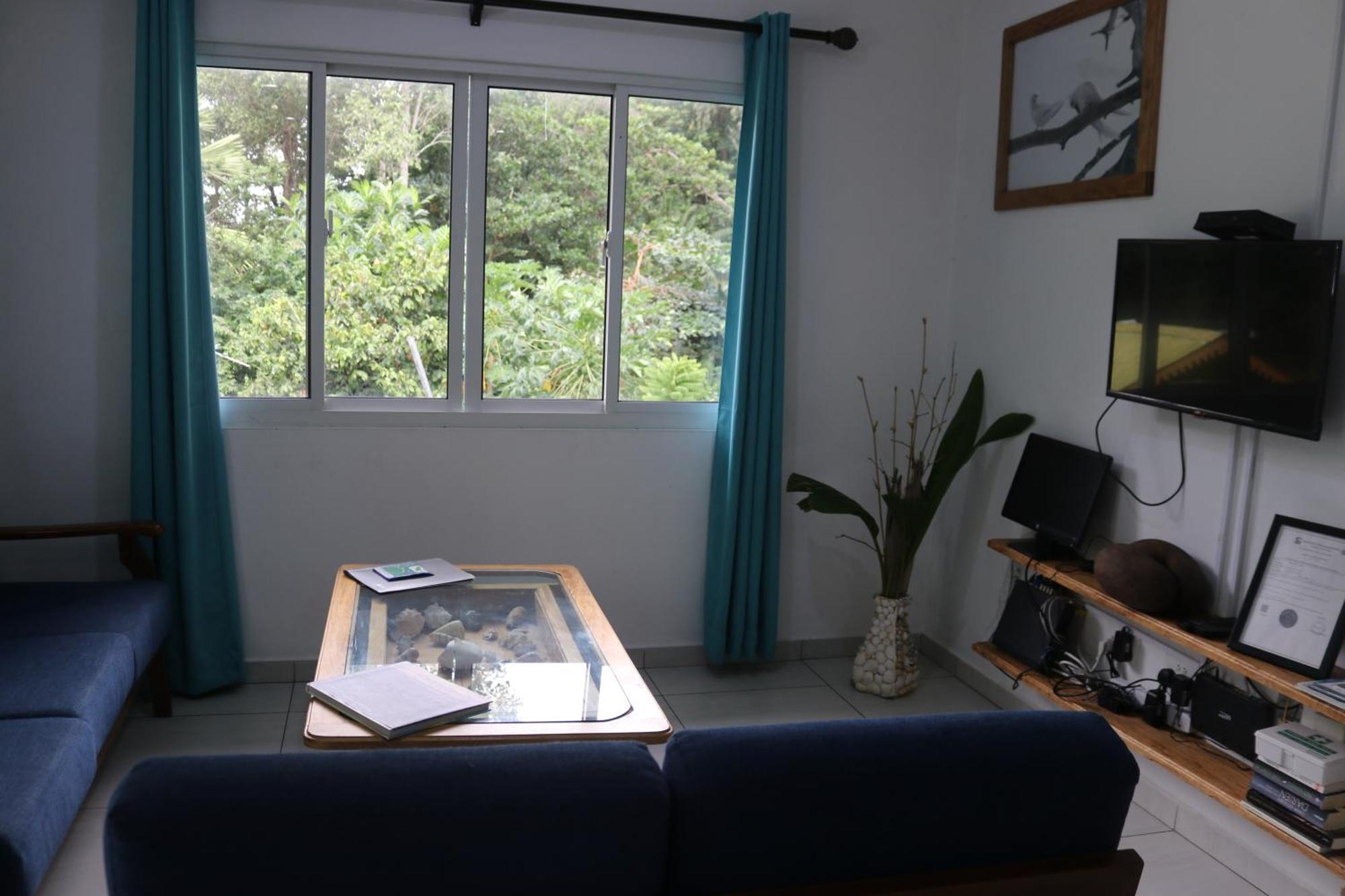 Fond B'offay Apartment Victoria