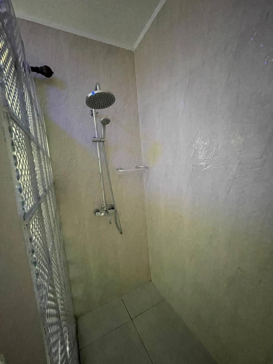Fond B'offay Apartment